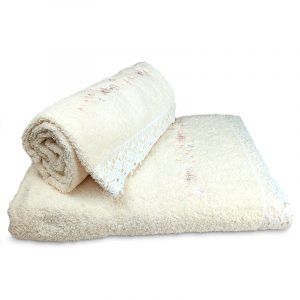 Set de Toallas Julieta Bordada Macramé / Crudo - Doral