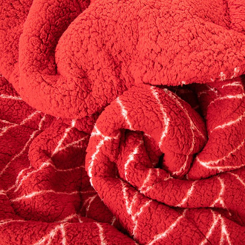 Cubrecama Chiporro Estampado 2.5 Plazas / Zig Zag Rojo Blanco - Doral - Imagen 3