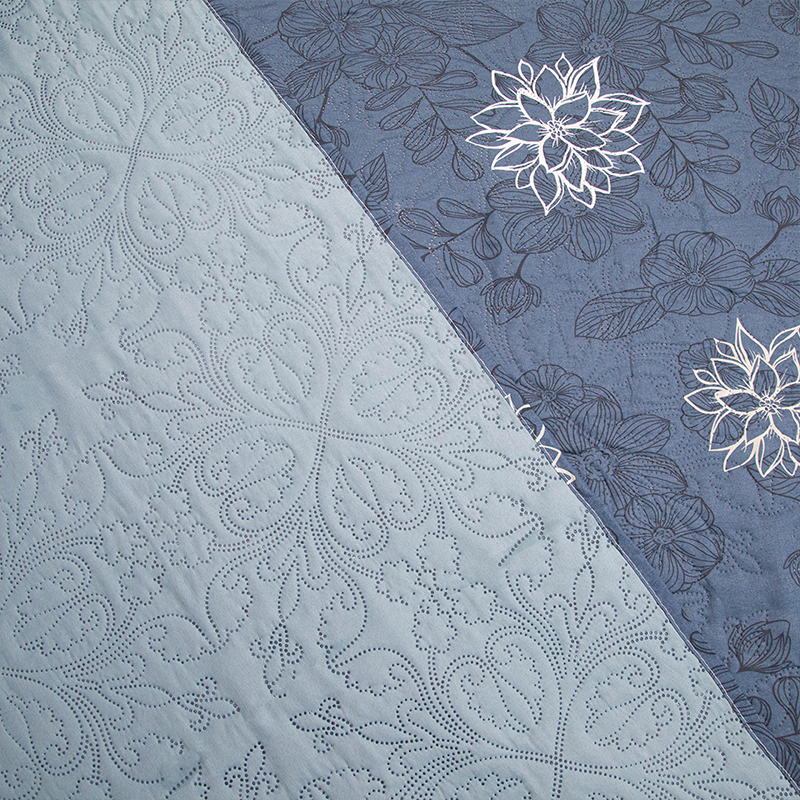 Quilt Hotpress Estampado 2 Plazas / Flor Azul Blanco - Doral - Imagen 2