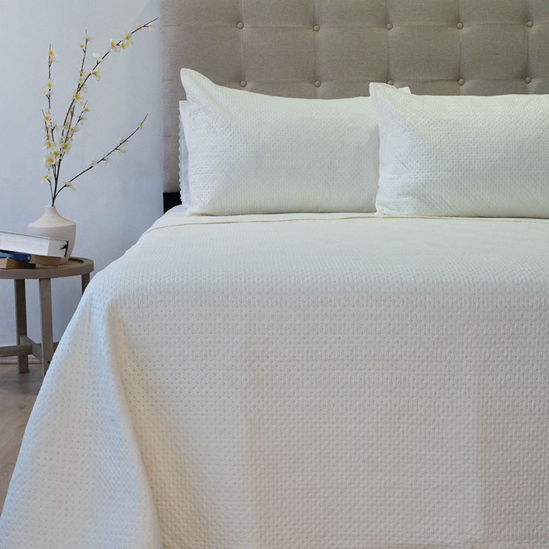 Quilt Boston Outboss Hotpress 2.5 Plazas / Crudo - Doral