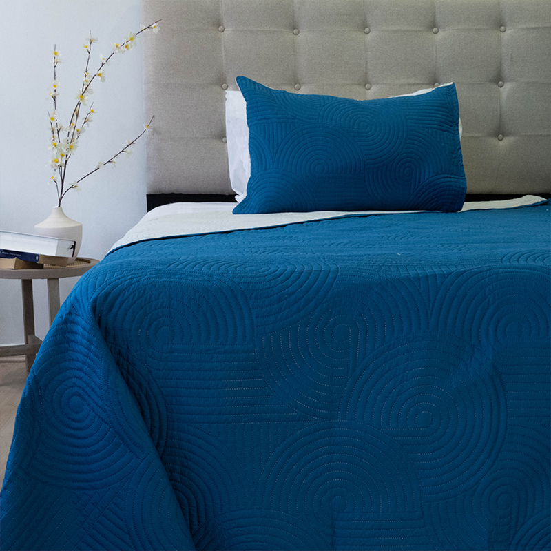Quilt Hotpress Liso Bicolor 1.5 plazas / Azul y Beige - Doral