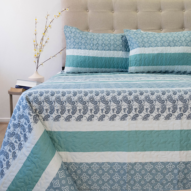 Quilt Stitchy Estampado 2 Plazas / Franjas Turquesa y Blanco - Doral