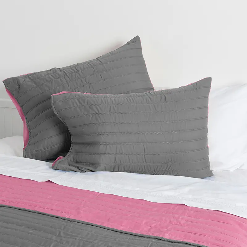 Quilt Toledo Liso 2 Plazas / Verde y Rosado - Mashini - Imagen 3