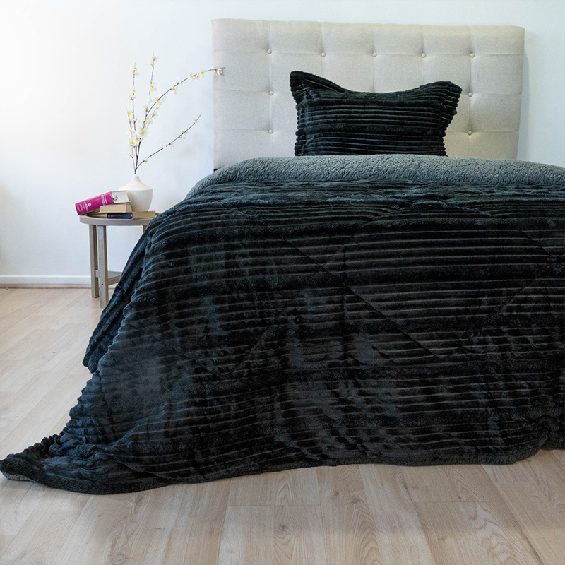 Cubrecama Cotelonni Sherpa 1.5 Plazas / Negro - Doral