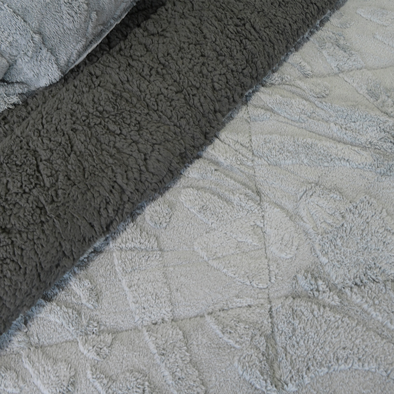 Cubrecama Sherpa Jacquard Deluxe 1.5 Plazas / Gris - Doral - Imagen 2