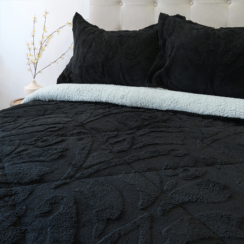 Cubrecama Sherpa Jacquard Deluxe 2.5 Plazas / Negro - Doral - Imagen 3