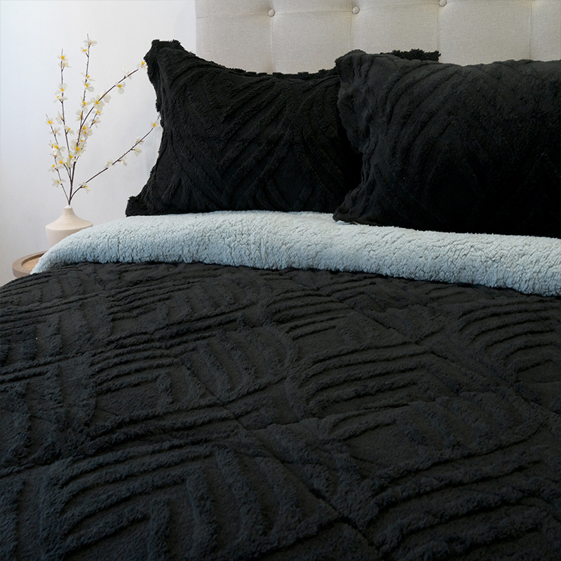Cubrecama Sherpa Jacquard Deluxe 2.5 Plazas / Negro - Doral - Imagen 6