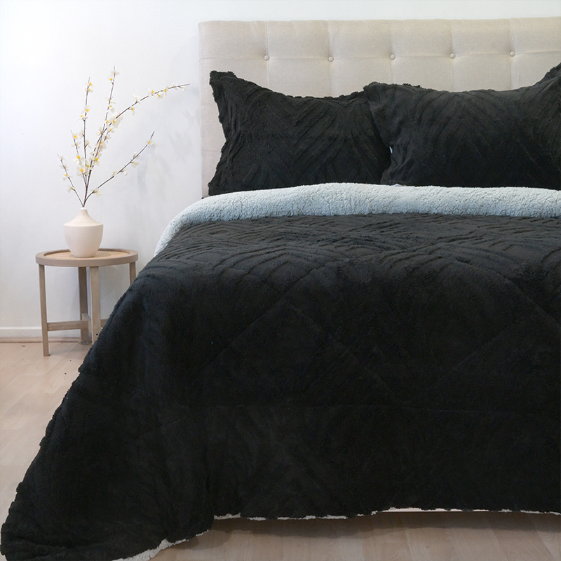 Cubrecama Sherpa Jacquard Deluxe 2.5 Plazas / Negro - Doral - Imagen 4
