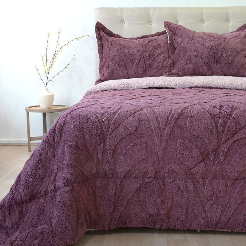 Cubrecama Sherpa Jacquard Deluxe 3 Plazas / Obispo - Doral