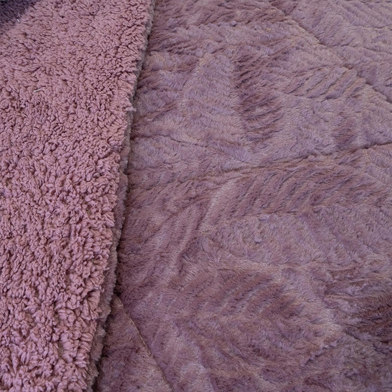 Cubrecama Plush Deluxe Sherpa 1.5 Plazas / Obispo - Doral - Imagen 5