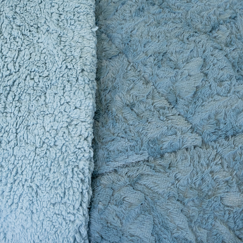 Cubrecama Plush Deluxe Sherpa 2 Plazas / Celeste - Doral - Imagen 2