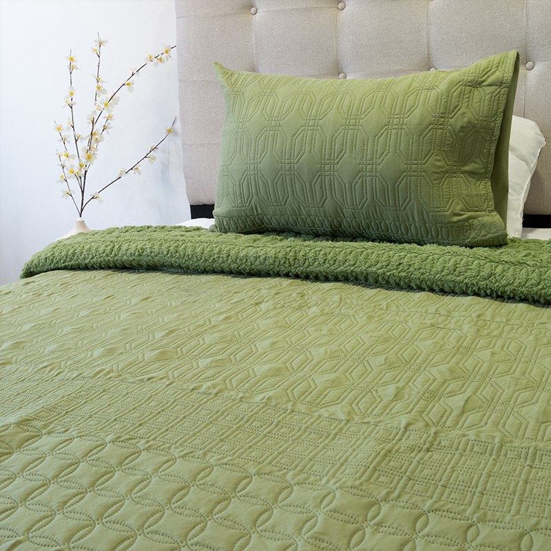 Quilt Hotpress Viena Con Sherpa 1.5 Plazas / Verde Oliva - Doral - Imagen 3