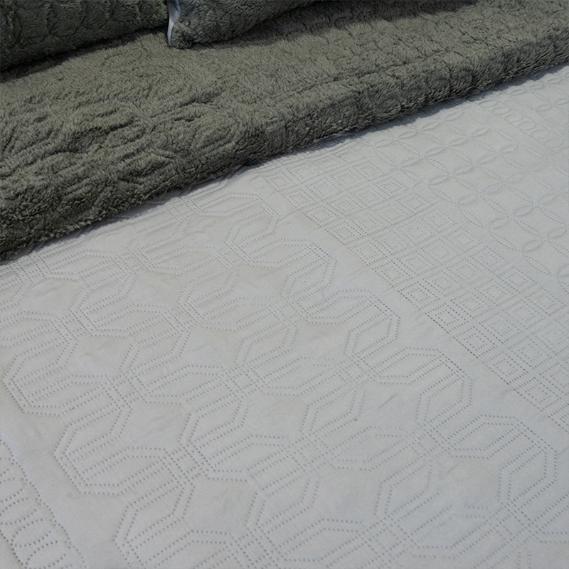 Quilt Hotpress Viena Con Sherpa 2 Plazas / Gris - Doral - Imagen 3