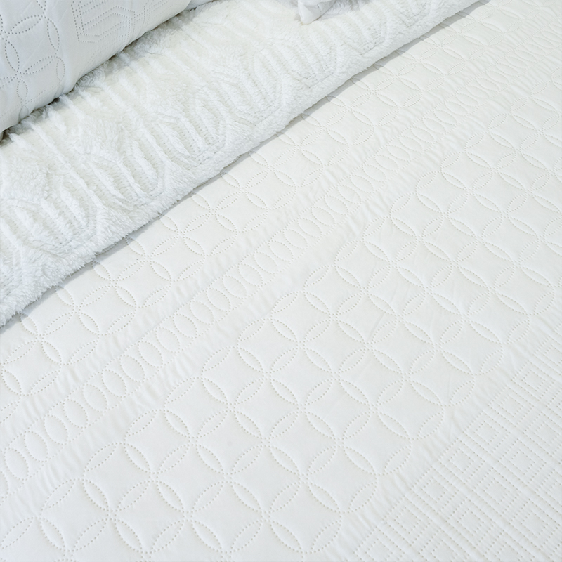 Quilt Hotpress Viena Con Sherpa 2.5 Plazas / Blanco - Doral - Imagen 2