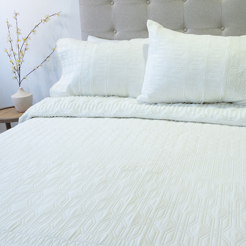 Quilt Hotpress Viena Con Sherpa 2.5 Plazas / Blanco - Doral - Imagen 3