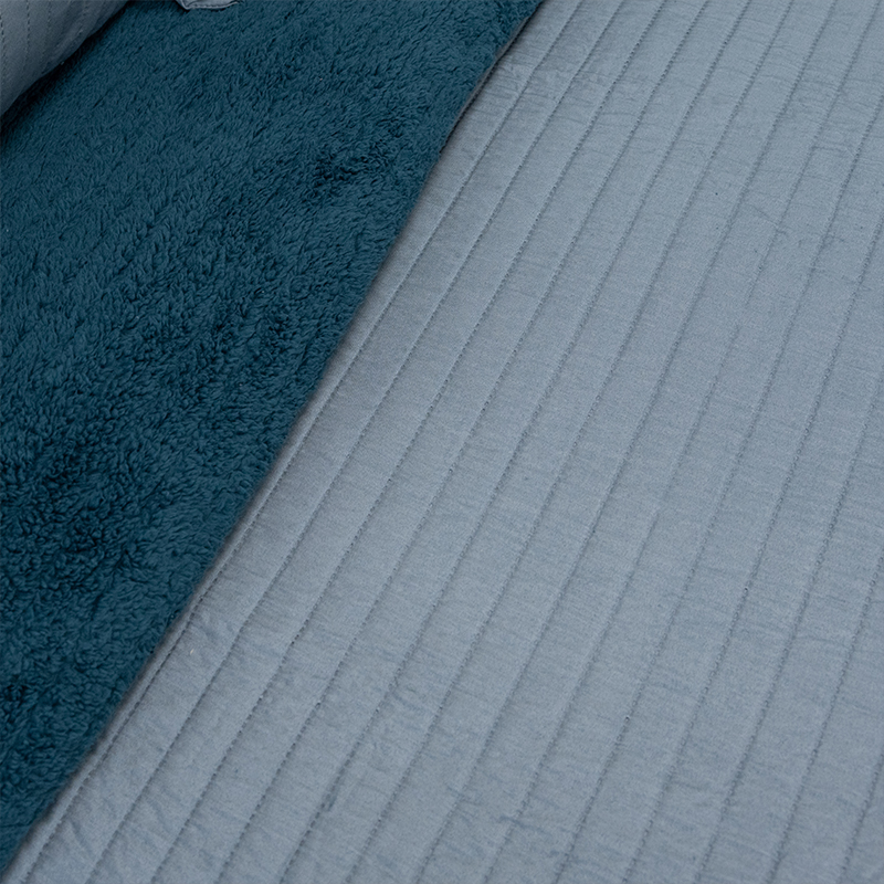 Quilt Hotpress Sena Con Sherpa 3 Plazas / Azul Piedra - Doral - Imagen 2