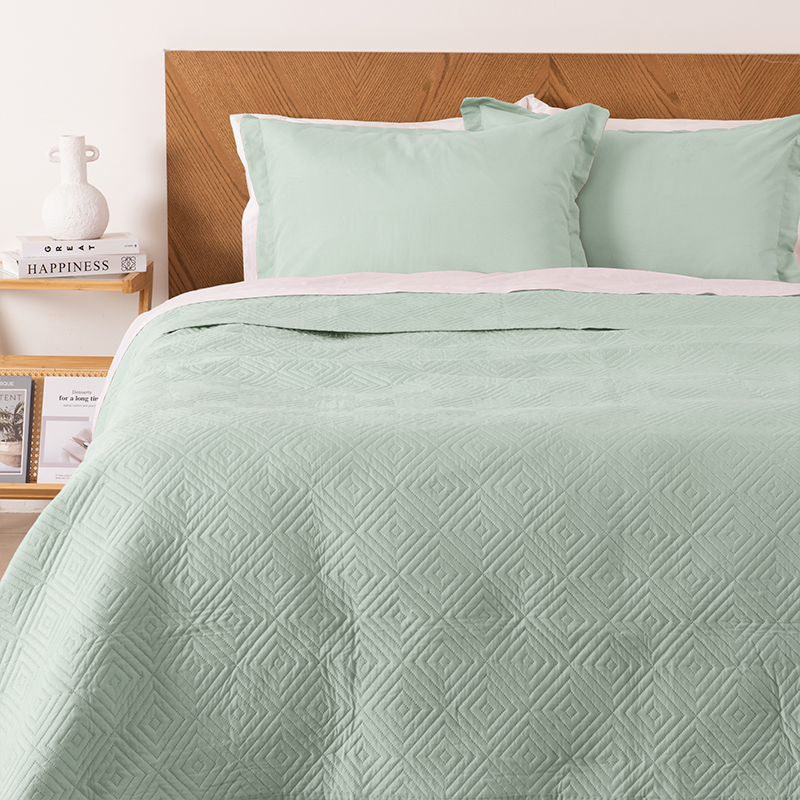 Quilt Cordoba Liso 2.5 Plazas / Verde - Mashini