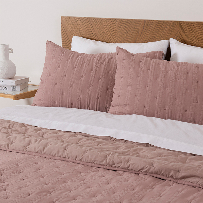 Quilt Ultra Sevilla 2.5 Plazas / Terracota - Mashini - Imagen 3