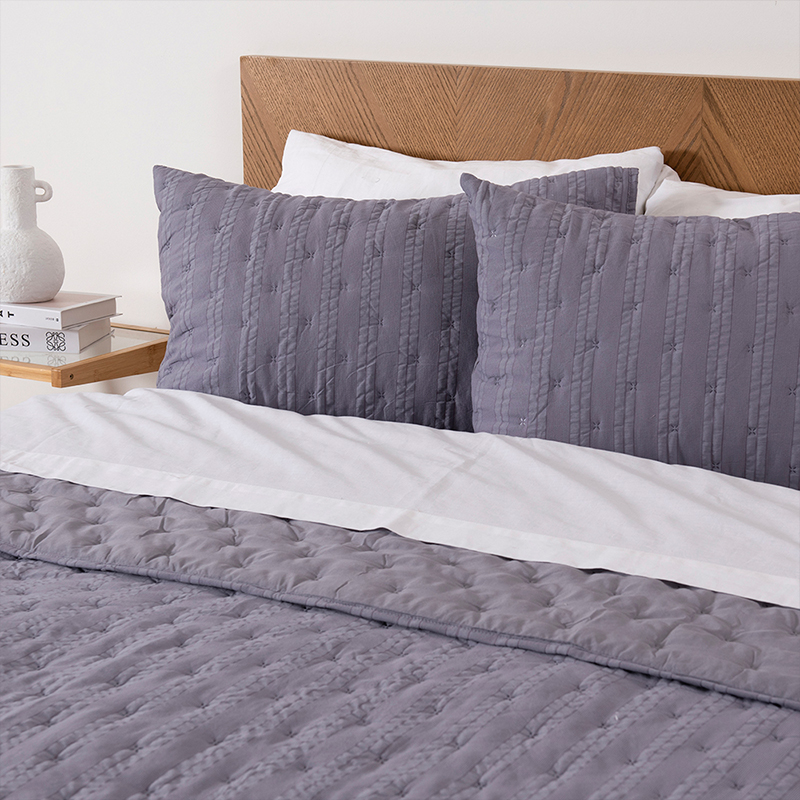 Quilt Ultra Sevilla 2 Plazas / Gris - Mashini - Imagen 3