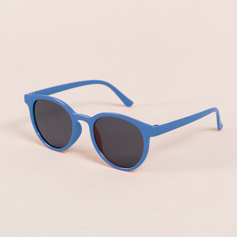 Set Toalla 70x140 cm. + Lentes de Sol / Spiderman Ca - Mashini - Imagen 3