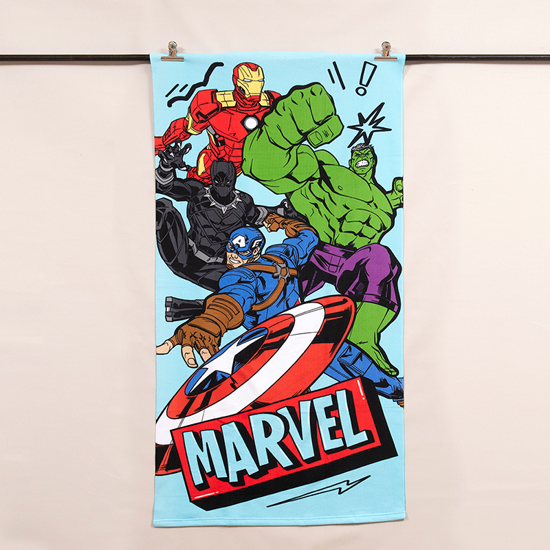 Set Toalla de Playa 70x140 cm + Jockey / Avengers Acci - Mashini - Imagen 2