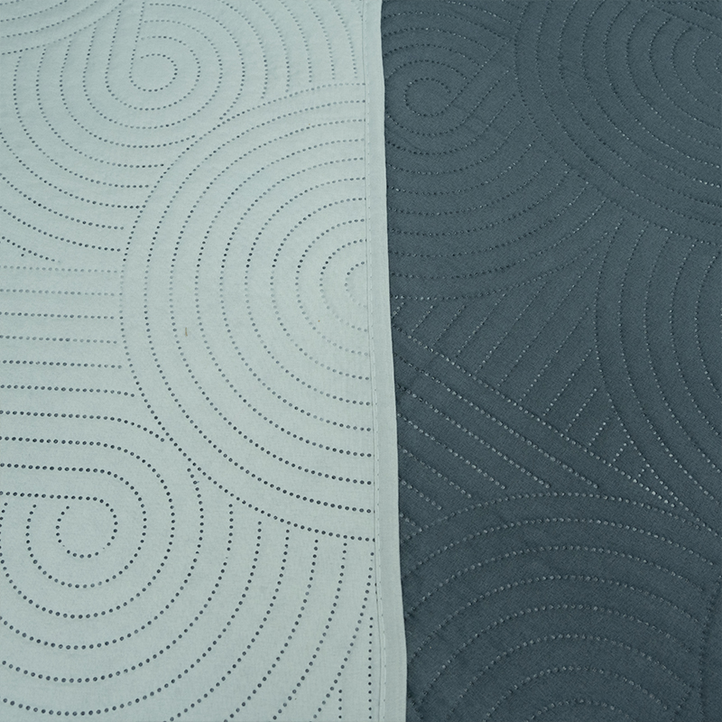 Quilt Hotpress Liso Bicolor 2.5 Plazas / Verde Pastel Gris - Doral - Imagen 2